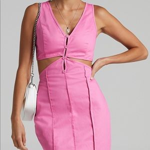 ISO PINK NIMRODEL SHOWPO DRESS SMALL